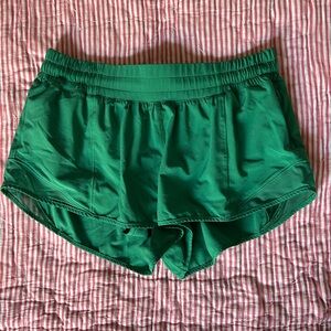 Lululemon Hotty Hot shorts